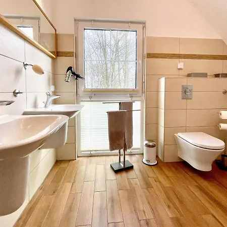 Villa Fleesentraum Seevilla Kormoran - Direkt Am Fleesensee - Familien Und Aktivurlauber - Whirlpool Sauna Garten Nintendo - Sup Kanu Kajak Inklusive