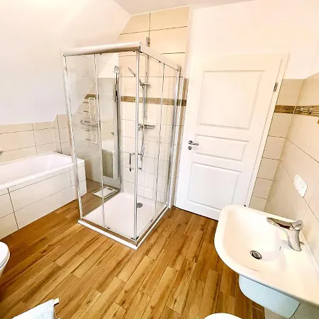 Villa Fleesentraum Seevilla Kormoran - Direkt Am Fleesensee - Familien Und Aktivurlauber - Whirlpool Sauna Garten Nintendo - Sup Kanu Kajak Inklusive